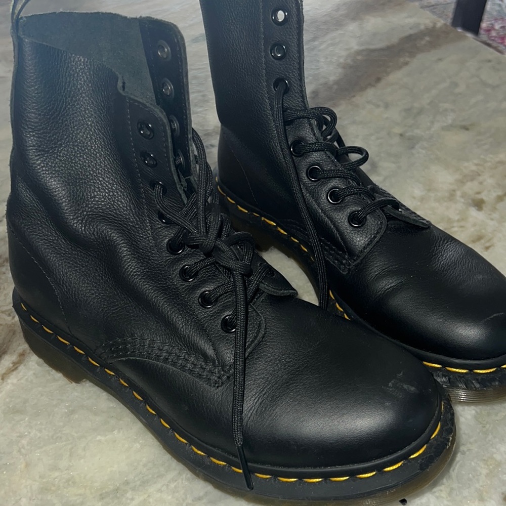 Dr Marten Air Wait Slip resistant size 7L